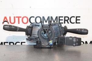 Gebruikte Combischakelaar Stuurkolom Dacia Sandero II 0.9 TCE 12V Prijs op aanvraag aangeboden door Autocommerce