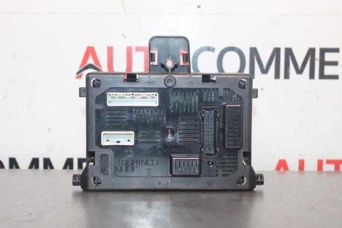 Gebruikte Bodycontrol Module Renault Clio III (BR/CR) 1.2 16V 65 Prijs € 30,00 Margeregeling aangeboden door Autocommerce