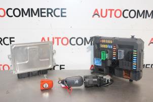 Gebruikte Computer Motormanagement Peugeot 208 I (CA/CC/CK/CL) 1.2 Vti 12V PureTech Prijs € 200,00 Margeregeling aangeboden door Autocommerce