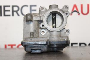 Gebruikte Gasklephuis Renault Grand Scénic III (JZ) 1.4 16V TCe 130 Prijs € 35,00 Margeregeling aangeboden door Autocommerce