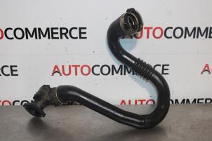 Gebruikte Intercooler Buis Renault Grand Scénic III (JZ) 1.4 16V TCe 130 Prijs € 40,00 Margeregeling aangeboden door Autocommerce