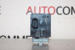 Gebruikte Elektronisch kontaktslot Renault Megane II Grandtour (KM) 2.0 16V Prijs op aanvraag aangeboden door Autocommerce