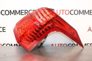 Gebruikte Achterlicht rechts Peugeot 5008 I (0A/0E) 1.6 VTI 16V Prijs € 125,00 Margeregeling aangeboden door Autocommerce