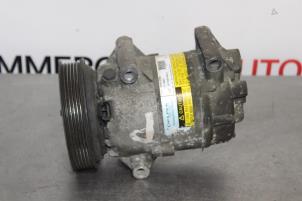 Gebruikte Aircopomp Renault Scénic II (JM) 1.6 16V Prijs € 80,00 Margeregeling aangeboden door Autocommerce