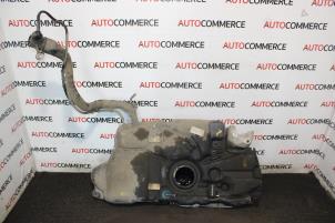 Gebruikte Tank Citroen C4 Picasso (3D/3E) 1.6 e-Hdi, BlueHDi 115 Prijs € 250,00 Margeregeling aangeboden door Autocommerce