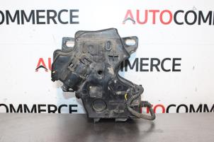 Gebruikte Additatief tank Citroen C4 Picasso (3D/3E) 1.6 e-Hdi, BlueHDi 115 Prijs € 180,00 Margeregeling aangeboden door Autocommerce