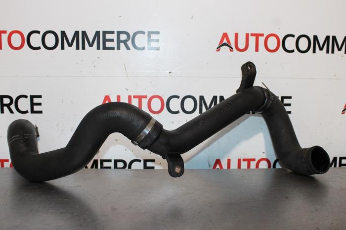Gebruikte Intercooler Buis Citroen Nemo (AA) 1.4 HDi 70 Prijs op aanvraag aangeboden door Autocommerce