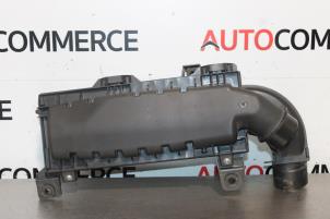 Gebruikte Luchtfilterhuis Opel Corsa F (UB/UH/UP) 1.2 Turbo 12V 130 Prijs € 35,00 Margeregeling aangeboden door Autocommerce