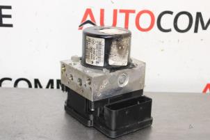 Gebruikte ABS Pomp Renault Megane III Grandtour (KZ) 1.2 16V TCE 115 Prijs op aanvraag aangeboden door Autocommerce