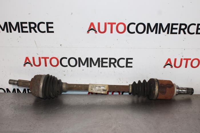 Gebruikte Steekas links-voor Renault Megane III Grandtour (KZ) 1.2 16V TCE 115 Prijs op aanvraag aangeboden door Autocommerce