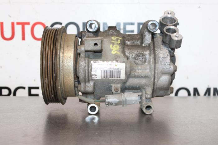 Gebruikte Pomp Airco Renault Modus/Grand Modus (JP) 1.5 dCi 90 Prijs € 70,00 Margeregeling aangeboden door Autocommerce