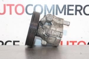 Gebruikte Servopomp Renault Laguna II (BG) 2.0 16V Prijs € 20,00 Margeregeling aangeboden door Autocommerce