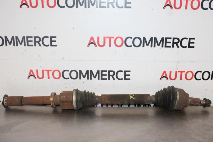 Gebruikte Aandrijfas rechts-voor Renault Laguna II (BG) 2.0 16V Prijs € 30,00 Margeregeling aangeboden door Autocommerce