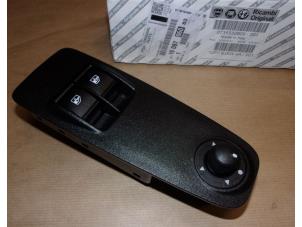 Nieuwe Ruit schakelaar elektrisch Peugeot Boxer (U9) 2.2 HDi 120 Euro 4 Prijs € 181,50 Inclusief btw aangeboden door Autocommerce