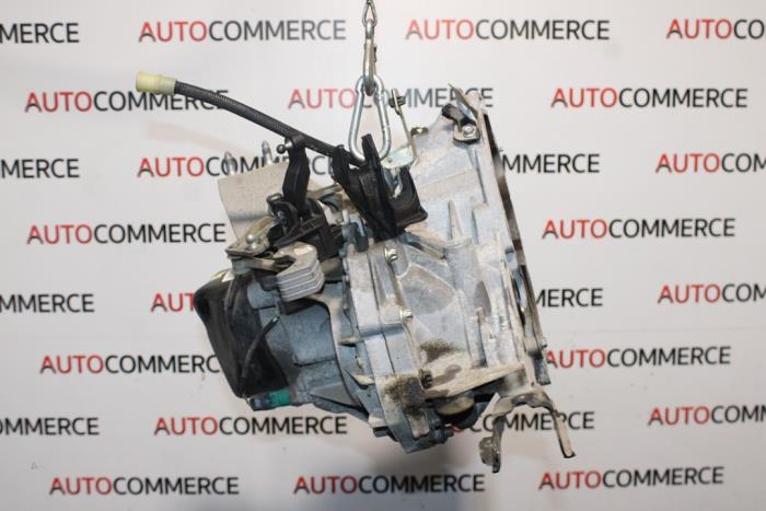 Versnellingsbak van een Dacia Logan MCV II/Sandero Wagon (7S) 1.0 Sce 12V 2018