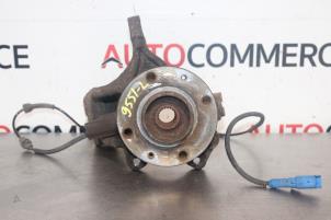 Gebruikte Fusee links-voor Citroen C3 (SC) 1.6 HDi 92 Prijs € 40,00 Margeregeling aangeboden door Autocommerce