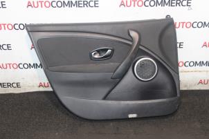 Gebruikte Deurbekleding 4Deurs links-voor Renault Megane III Grandtour (KZ) 1.5 dCi 110 Prijs € 125,00 Margeregeling aangeboden door Autocommerce