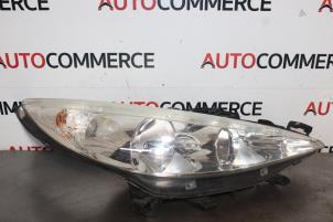 Gebruikte Koplamp rechts Peugeot 207/207+ (WA/WC/WM) 1.4 16V VTi Prijs op aanvraag aangeboden door Autocommerce