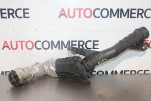 Gebruikte Intercooler Slang Renault Clio IV (5R) 1.5 dCi 75 FAP Prijs € 40,00 Margeregeling aangeboden door Autocommerce