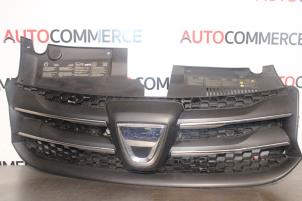 Gebruikte Grille Dacia Sandero II 0.9 TCE 12V Prijs op aanvraag aangeboden door Autocommerce