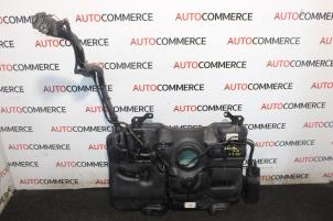 Gebruikte Tank Renault Twingo III (AH) 1.0 SCe 70 12V Prijs € 100,00 Margeregeling aangeboden door Autocommerce