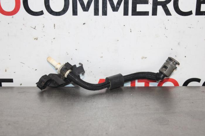 Gebruikte Brandstofleiding Peugeot 508 SW (8E/8U) 1.6 VTI 16V Prijs € 20,00 Margeregeling aangeboden door Autocommerce