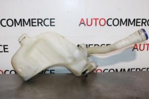 Gebruikte Ruitensproeiertank voor Peugeot 307 SW (3H) 1.6 16V Prijs € 20,00 Margeregeling aangeboden door Autocommerce