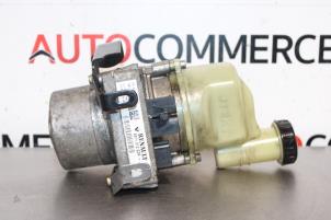 Gebruikte Servopomp Dacia Logan MCV II/Sandero Wagon (7S) 1.0 Sce 12V Prijs op aanvraag aangeboden door Autocommerce