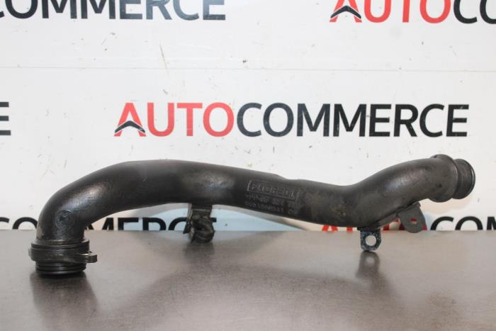 Gebruikte Intercooler Buis Citroen Nemo (AA) 1.3 HDi 75 Prijs € 20,00 Margeregeling aangeboden door Autocommerce