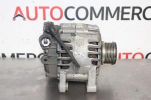 Gebruikte Dynamo Peugeot 208 II (UB/UH/UP) 1.2 Vti 12V PureTech 75 Prijs € 75,00 Margeregeling aangeboden door Autocommerce