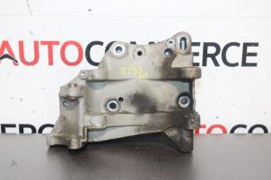 Gebruikte Dynamosteun onder Peugeot 206 (2A/C/H/J/S) 1.4 XR,XS,XT,Gentry Prijs € 10,00 Margeregeling aangeboden door Autocommerce