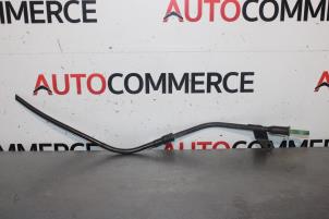 Gebruikte Olie Peilstok Peugeot 206 (2A/C/H/J/S) 1.4 XR,XS,XT,Gentry Prijs € 10,00 Margeregeling aangeboden door Autocommerce