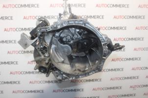 Gebruikte Versnellingsbak Peugeot 308 (4A/C) 1.4 VTI 16V Prijs € 100,00 Margeregeling aangeboden door Autocommerce