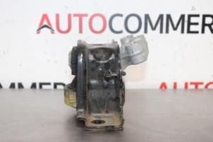 Gebruikte Motorsteun Peugeot 208 I (CA/CC/CK/CL) 1.6 Blue HDi 100 Prijs € 20,00 Margeregeling aangeboden door Autocommerce