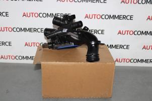 Nieuwe Thermostaathuis Peugeot 207 Prijs € 96,80 Inclusief btw aangeboden door Autocommerce