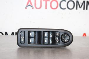 Gebruikte Elektrisch Raam Schakelaar Citroen C3 (SC) 1.4 Prijs op aanvraag aangeboden door Autocommerce