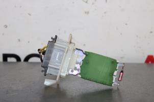 Gebruikte Kachel Weerstand Peugeot 107 1.0 12V Prijs € 20,00 Margeregeling aangeboden door Autocommerce