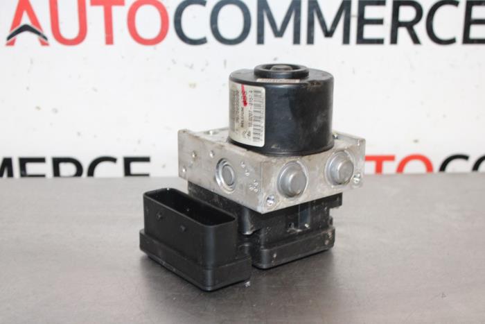 Gebruikte ABS Pomp Peugeot 207/207+ (WA/WC/WM) 1.4 Prijs € 35,00 Margeregeling aangeboden door Autocommerce