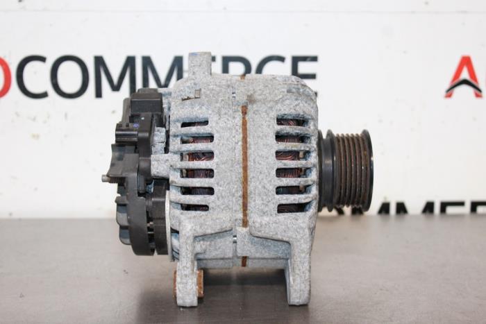 Gebruikte Alternator Renault Megane III Berline (BZ) 1.6 16V BiFuel Prijs € 50,00 Margeregeling aangeboden door Autocommerce