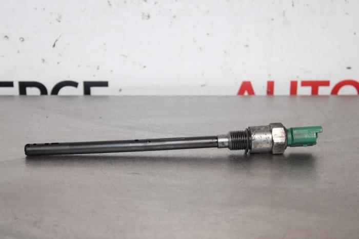 Gebruikte Olie niveau sensor Peugeot 207 SW (WE/WU) 1.4 16V Vti Prijs op aanvraag aangeboden door Autocommerce