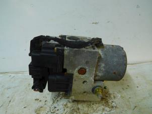 Gebruikte ABS Pomp Renault Scénic I (JA) 2.0 16V Prijs € 20,00 Margeregeling aangeboden door Autocommerce