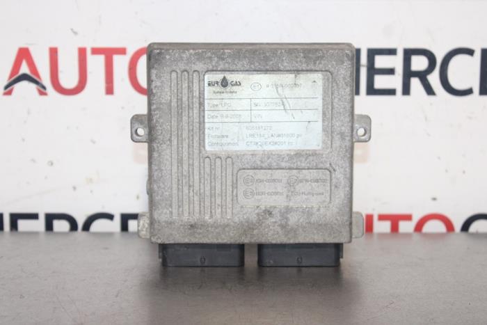 Gebruikte Gas Computer (LPG) Citroen C5 III Tourer (RW) 2.0 16V Prijs € 75,00 Margeregeling aangeboden door Autocommerce