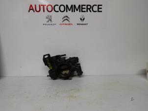 Gebruikte Gasklephuis Citroen Xsara Picasso (CH) 1.8 16V Prijs € 20,00 Margeregeling aangeboden door Autocommerce