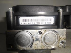 Gebruikte ABS Pomp Renault Megane II Grandtour (KM) 1.5 dCi 105 Prijs € 30,00 Margeregeling aangeboden door Autocommerce