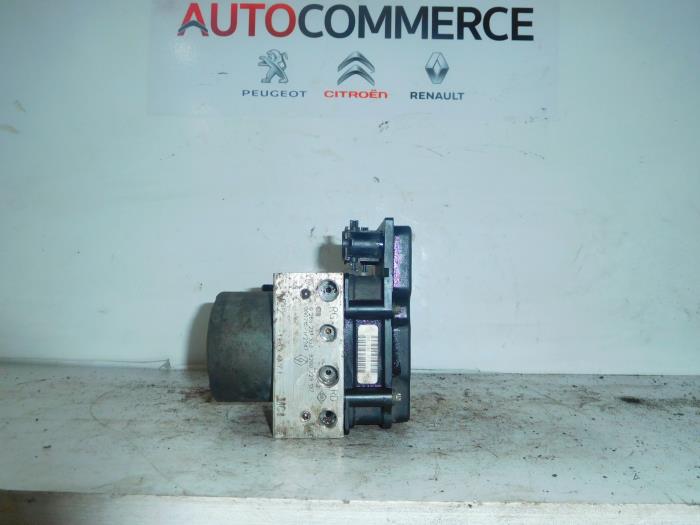 Renault Clio - ABS Pomp