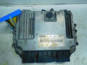 Gebruikte Computer Motormanagement Renault Scénic II (JM) 1.9 dCi 120 Prijs € 30,00 Margeregeling aangeboden door Autocommerce