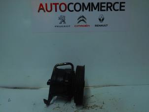 Gebruikte Servopomp Renault Kangoo (KC) 1.5 dCi Prijs € 25,00 Margeregeling aangeboden door Autocommerce