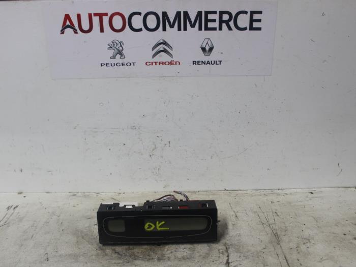 Gebruikte Display Interieur Renault Laguna II (BG) 1.8 16V Prijs € 10,00 Margeregeling aangeboden door Autocommerce