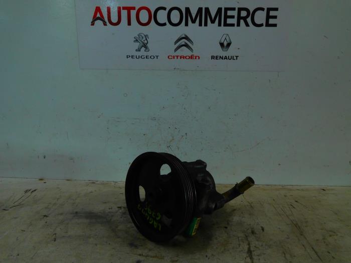 Gebruikte Servopomp Renault Laguna II (BG) 1.6 16V Prijs € 20,00 Margeregeling aangeboden door Autocommerce