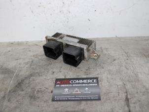 Gebruikte Module Koeling Renault Espace (JK) 3.0 dCi V6 24V Grand Espace Prijs € 10,00 Margeregeling aangeboden door Autocommerce